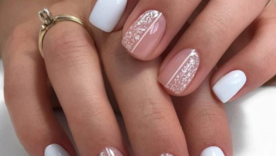 26 Short Winter Nails: Stylish Ideas from Classic to Fun Festive Designs