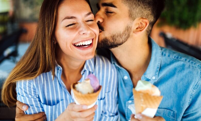 20 Mini Date Ideas To Keep The Spark Alive