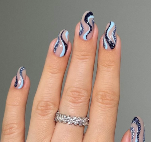 39 Can’t Miss December Nails That’ll Thaw Your Hearts!