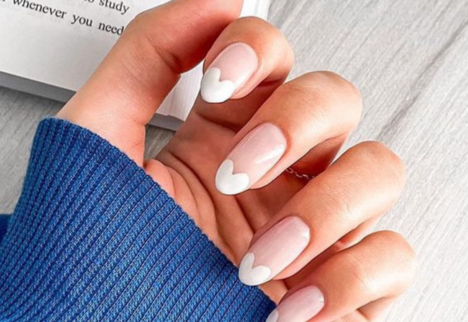 28 Fabulous February Nails To Flex Your Digits Like A Boss