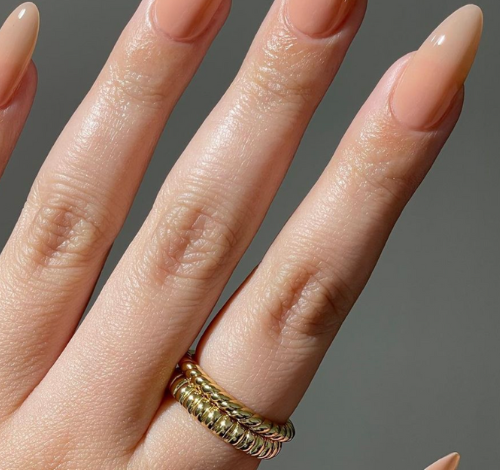 16 Classy Nail Colors To Make You Look Hella Expensive